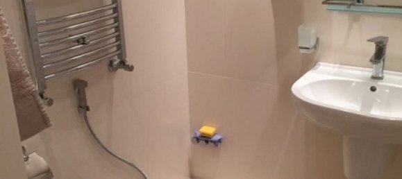 Apartamento de 2 dormitorios en Baku, Azerbaijan No. 432 8