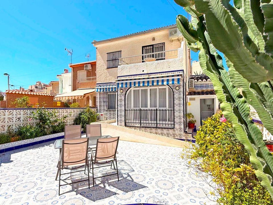 2 غرف نوم شقة في Torrevieja, Spain رقم 220195