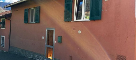 5 rooms Apartment in Genoa, Italy No. 29598 24