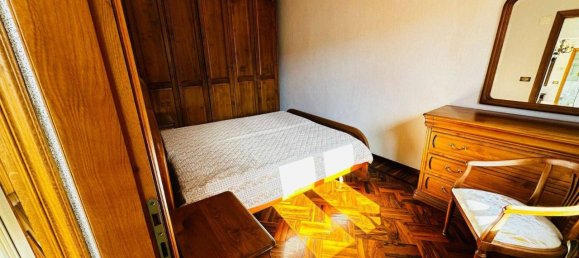 5 rooms Apartment in Genoa, Italy No. 29598 15