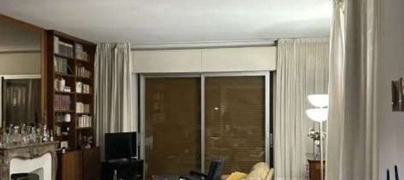 16 rooms Villa in Erba, Italy No. 3271 4