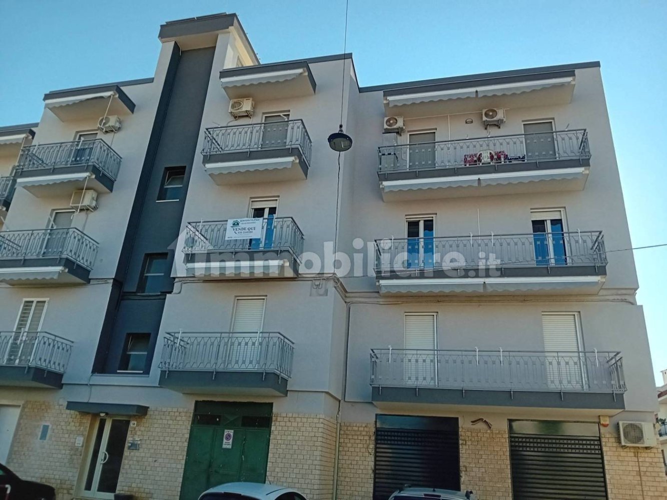 Apartamento de 2 dormitorios en Palo del Colle, Italy No. 266109