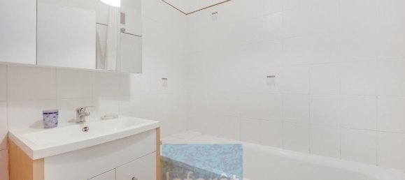 3 bedrooms Apartment in Clichy, France No. 184183 10