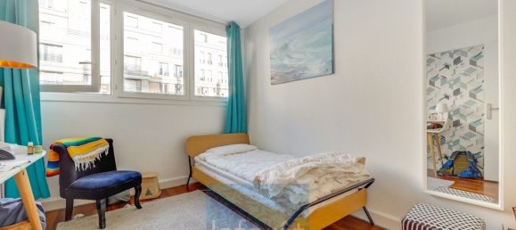 3 bedrooms Apartment in Clichy, France No. 184183 8