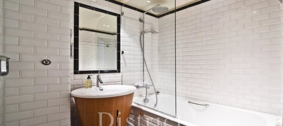 1 bedroom Apartment in Paris, France No. 149449 7