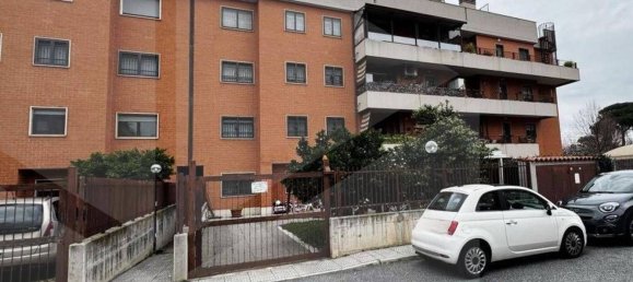 4 rooms Apartment in Rome, Italy No. 19917 2