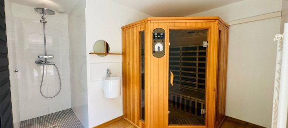 Casa de 6 dormitorios en Montbazon, France No. 260058 10