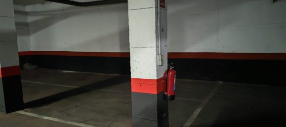  Garage in Madrid, Spain No. 167971 3