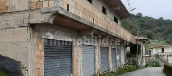 5 bedrooms Villa in Reggio Calabria, Italy No. 340116 3