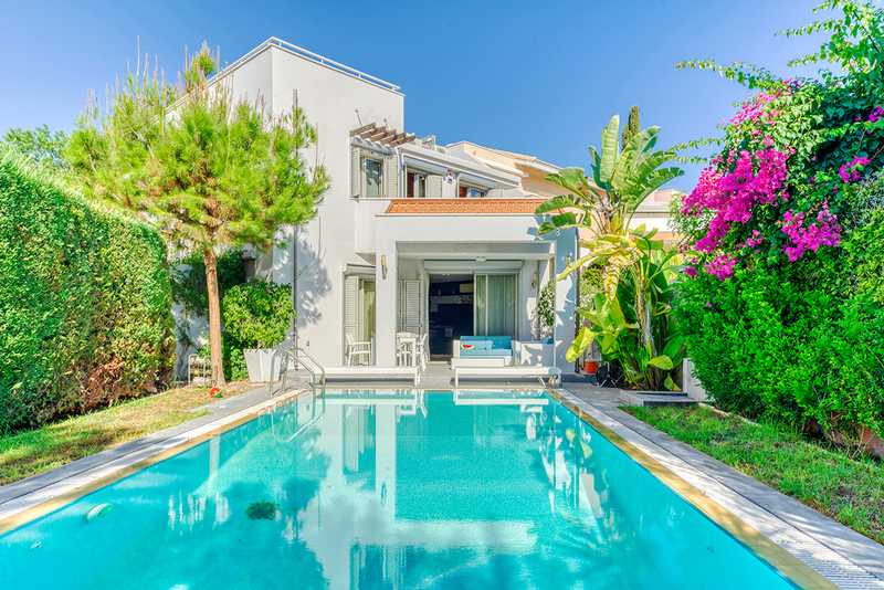 4 bedrooms Villa in Agios Tychonas, Cyprus No. 14659