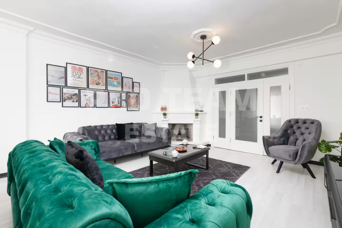 Apartamento de 4 habitaciónes en Lara, Turkey No. 46733