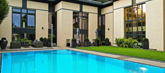 4 bedrooms Villa in Neuss, Germany No. 311730 2