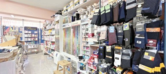 179m² Commercial property in Arteixo, Spain No. 58073 2