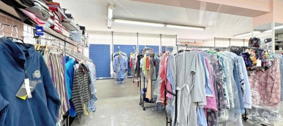 179m² Commercial property in Arteixo, Spain No. 58073 9