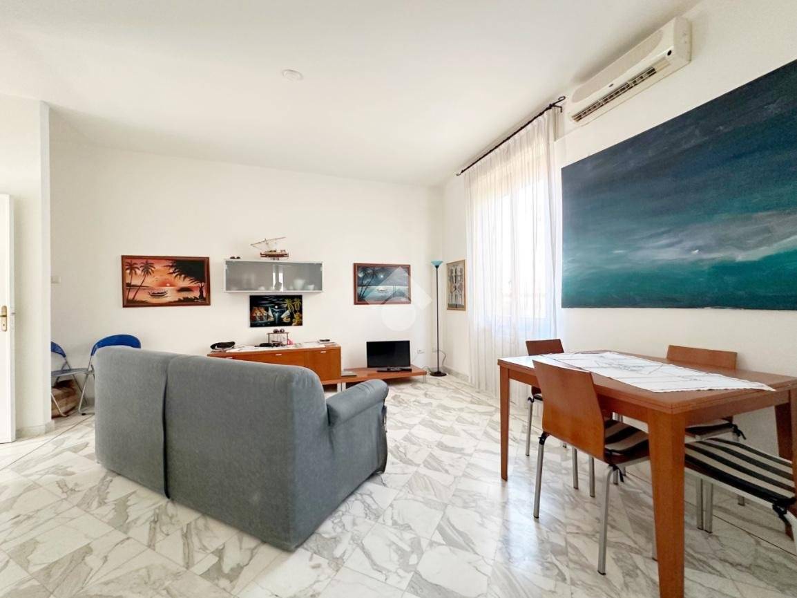 2 Schlafzimmer Wohnung in Carrara, Italy, Nr. 269049