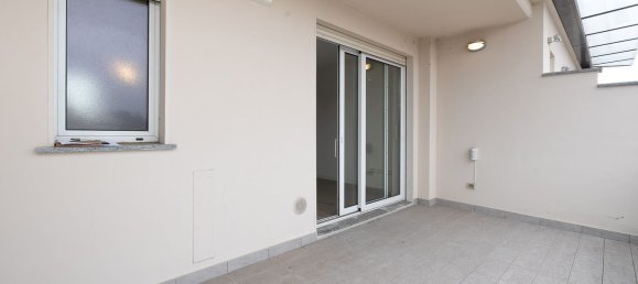 4 rooms Penthouse in Mariano Comense, Italy No. 162591 30