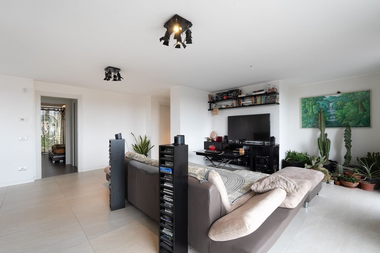 4 rooms Penthouse in Mariano Comense, Italy No. 162591