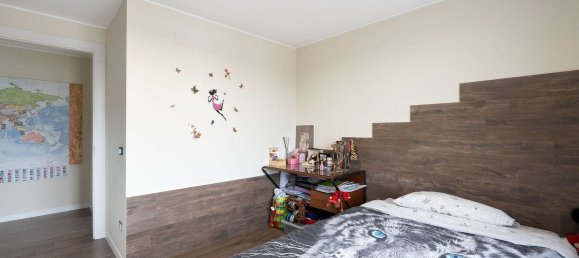 4 rooms Penthouse in Mariano Comense, Italy No. 162591 17