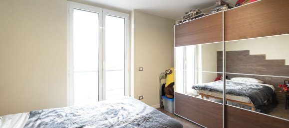 4 rooms Penthouse in Mariano Comense, Italy No. 162591 16