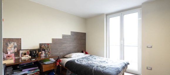 4 rooms Penthouse in Mariano Comense, Italy No. 162591 18