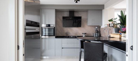 4 rooms Penthouse in Mariano Comense, Italy No. 162591 41