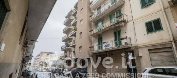 Apartamento de 2 dormitorios en Messina, Italy No. 307987 2
