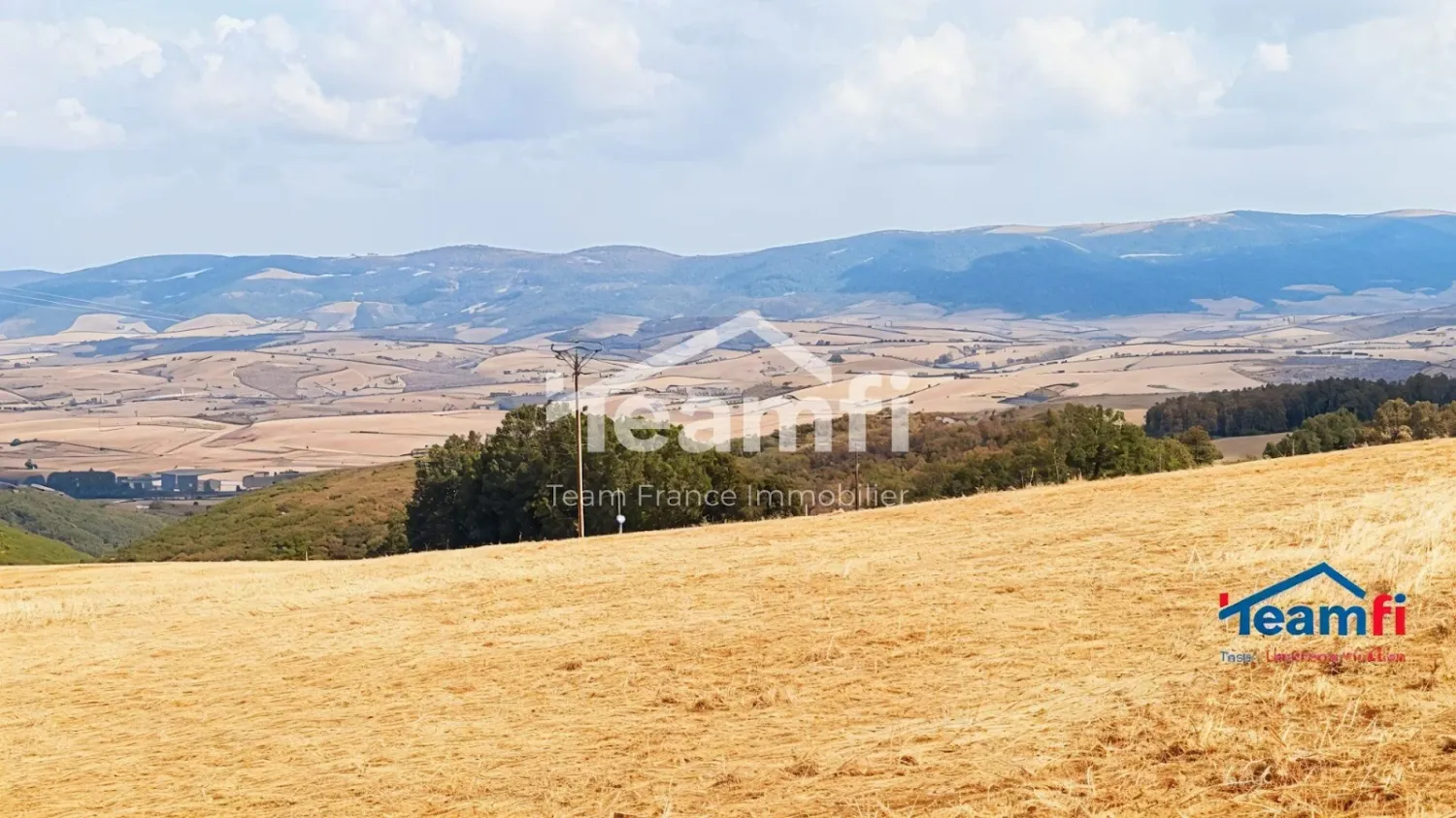 1743m² Land in Aveyron, France No. 323852