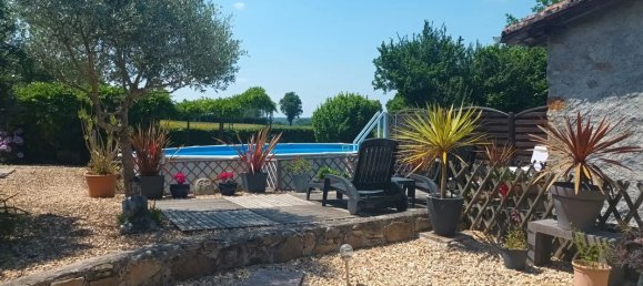 2 Schlafzimmer Haus in Chabanais, France, Nr. 338949 2