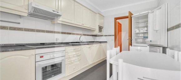 3 bedrooms Apartment in Funchal, Portugal No. 72821 6