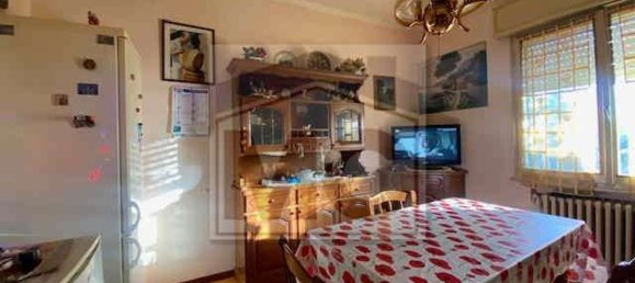 4 rooms Apartment in Rubiera, Italy No. 20433 8