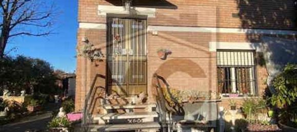 4 rooms Apartment in Rubiera, Italy No. 20433 20