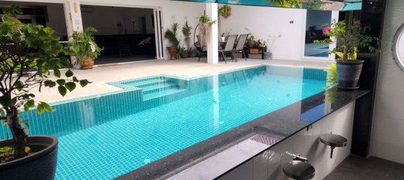 5 bedrooms Cafe / restaurant in Pattaya, Thailand No. 4935 2