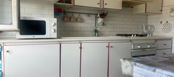 Квартира с 3 комнатами в Лиссоне, Италия № 314704 3