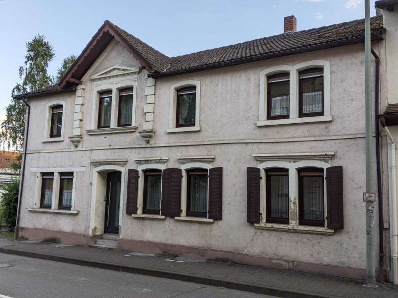 5 bedrooms Townhouse in Kusel, Germany No. 145297