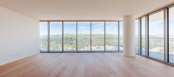 4 bedrooms Apartment in Lisbon, Portugal No. 122038 4