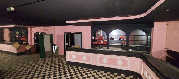 Здание с 18 спальнями в Монте Сан Джованни Кампано, Италия № 51592 4