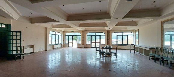 Здание с 18 спальнями в Монте Сан Джованни Кампано, Италия № 51592 23