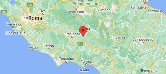 Здание с 18 спальнями в Монте Сан Джованни Кампано, Италия № 51592 9