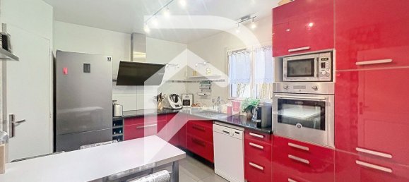 Дом с 2 спальнями в Ормессон-сюр-Марн, Франция № 165696 3