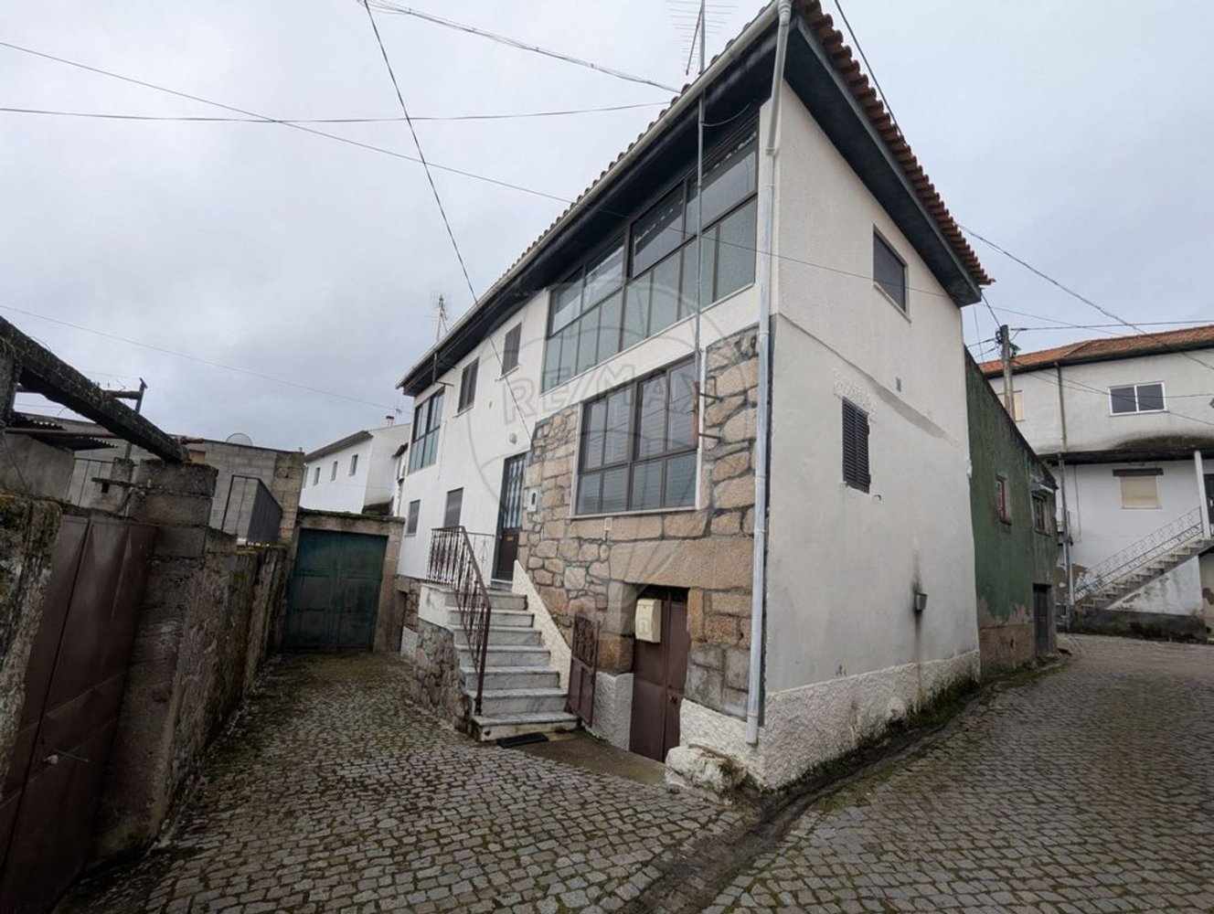Casa de 4 dormitorios en Sendim, Portugal No. 305644