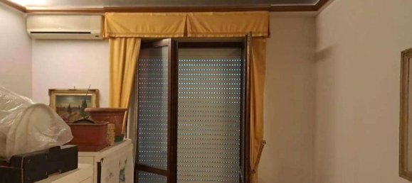4 rooms Apartment in Prato, Italy No. 279418 4