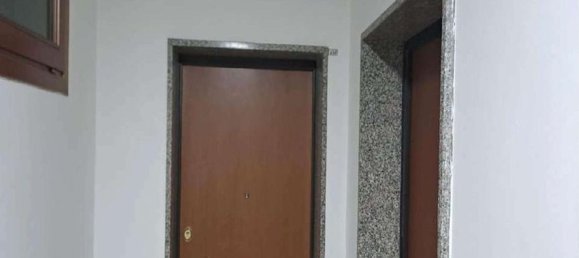 4 rooms Apartment in Prato, Italy No. 279418 13