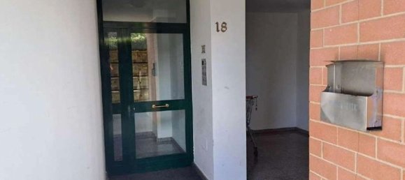 4 rooms Apartment in Prato, Italy No. 279418 12