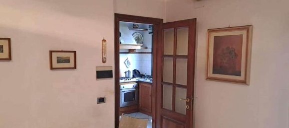 4 rooms Apartment in Prato, Italy No. 279418 7