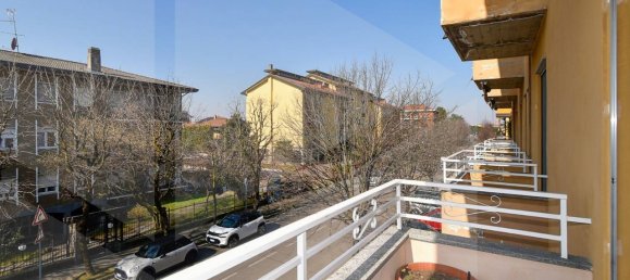 3 rooms Apartment in Parabiago, Italy No. 20956 9