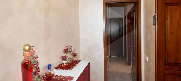 3 rooms Apartment in Parabiago, Italy No. 20956 12
