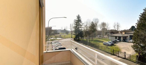 3 rooms Apartment in Parabiago, Italy No. 20956 19