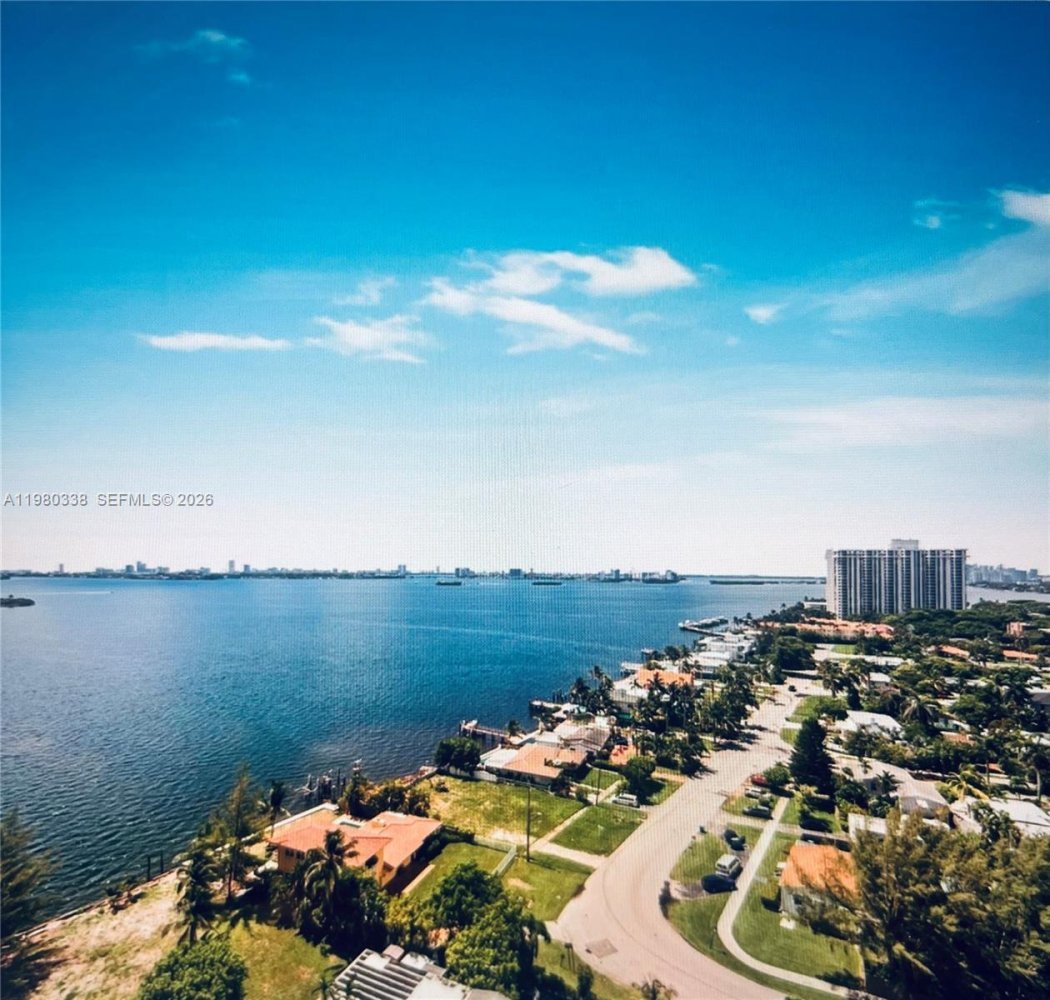 1 dormitorio propiedad comercial en alquiler en Miami, Miami-Dade, Florida, USA № 615353