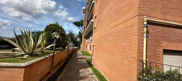 3 rooms Apartment in Rome, Italy No. 65202 35