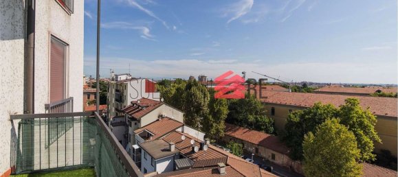 Квартира с 3 комнатами в Новара, Италия № 307567 8